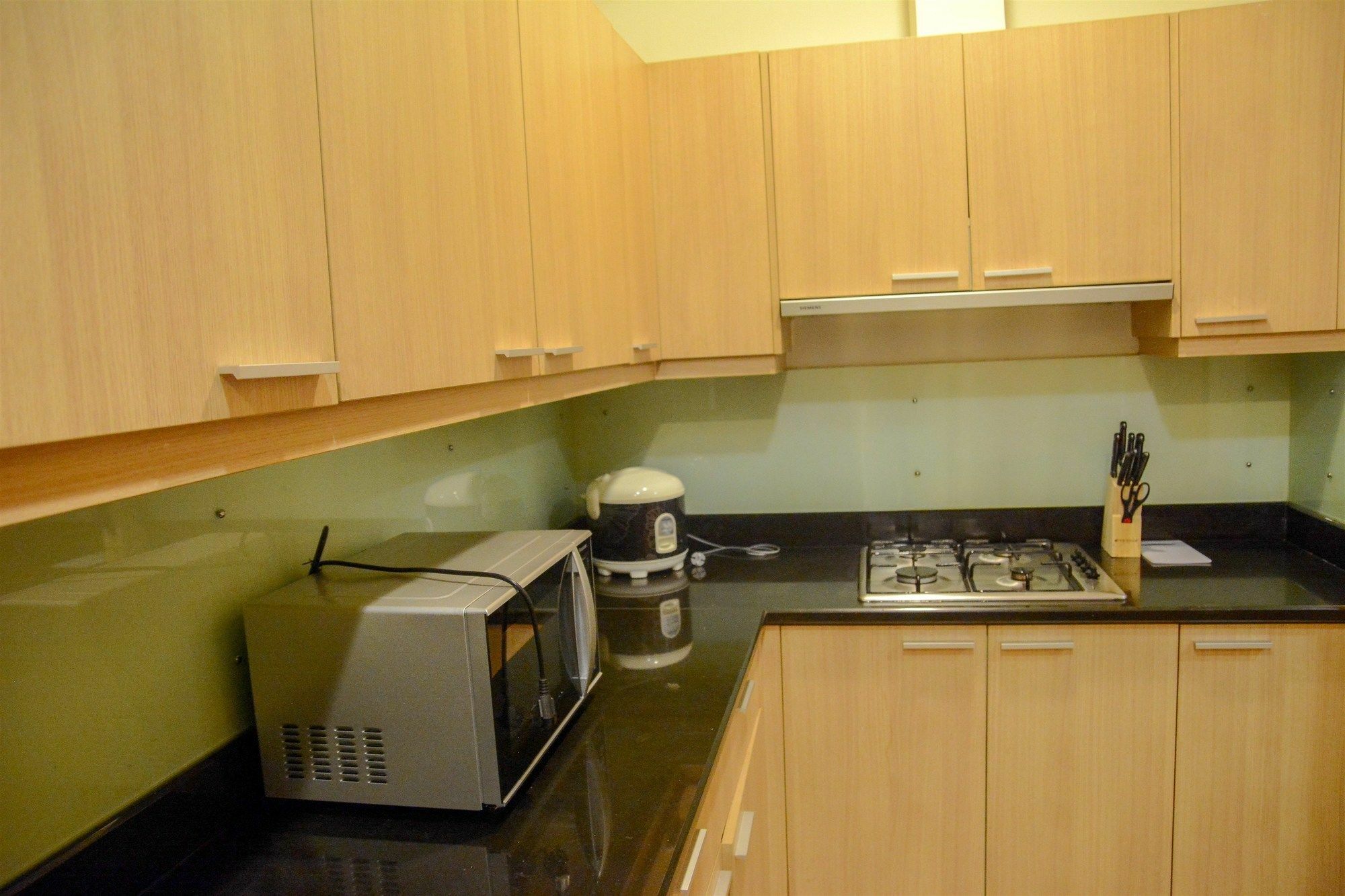 3 Bedrooms Premium Sudirman By Travelio Apartemen *